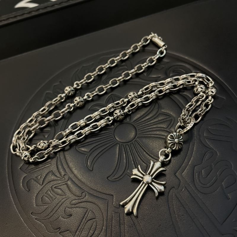 Ch*0me He**ts necklaces